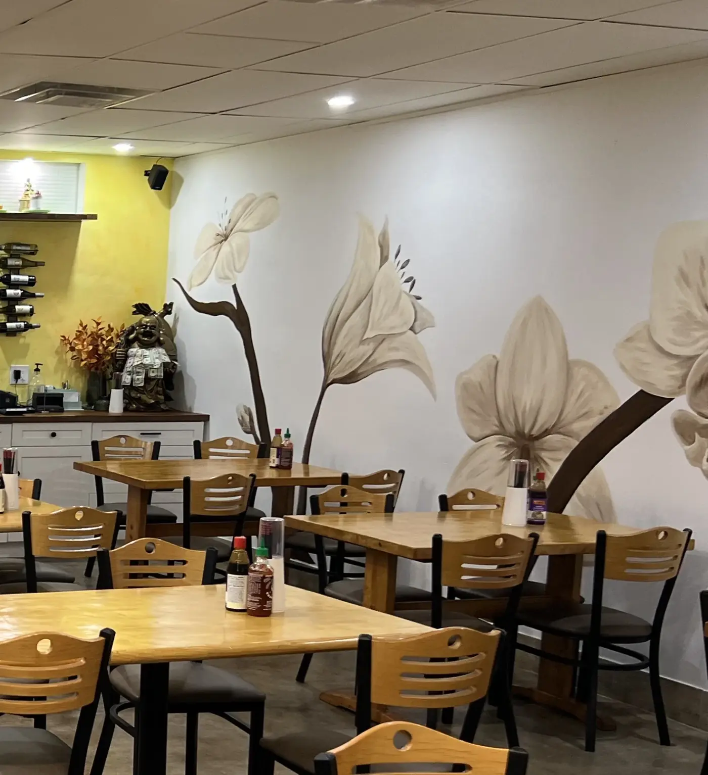 Miss Saigon dining room mural